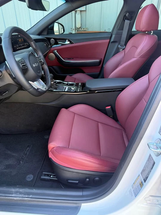 2023 Kia Stinger GT - Image 4 of 10
