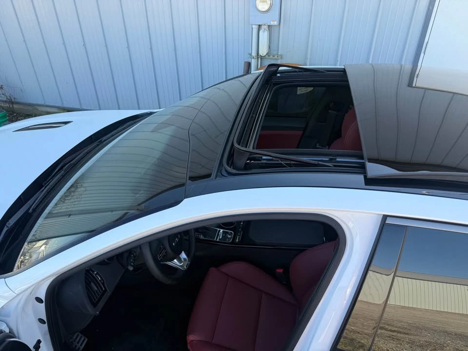 2023 Kia Stinger GT - Image 6 of 10