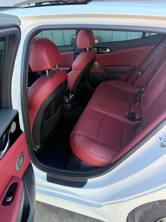 2023 Kia Stinger GT - Image 5 of 10