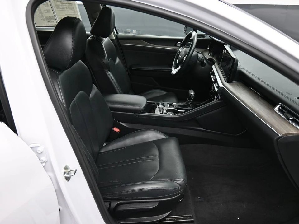 2023 Kia Optima/K5 - Image 25 of 31