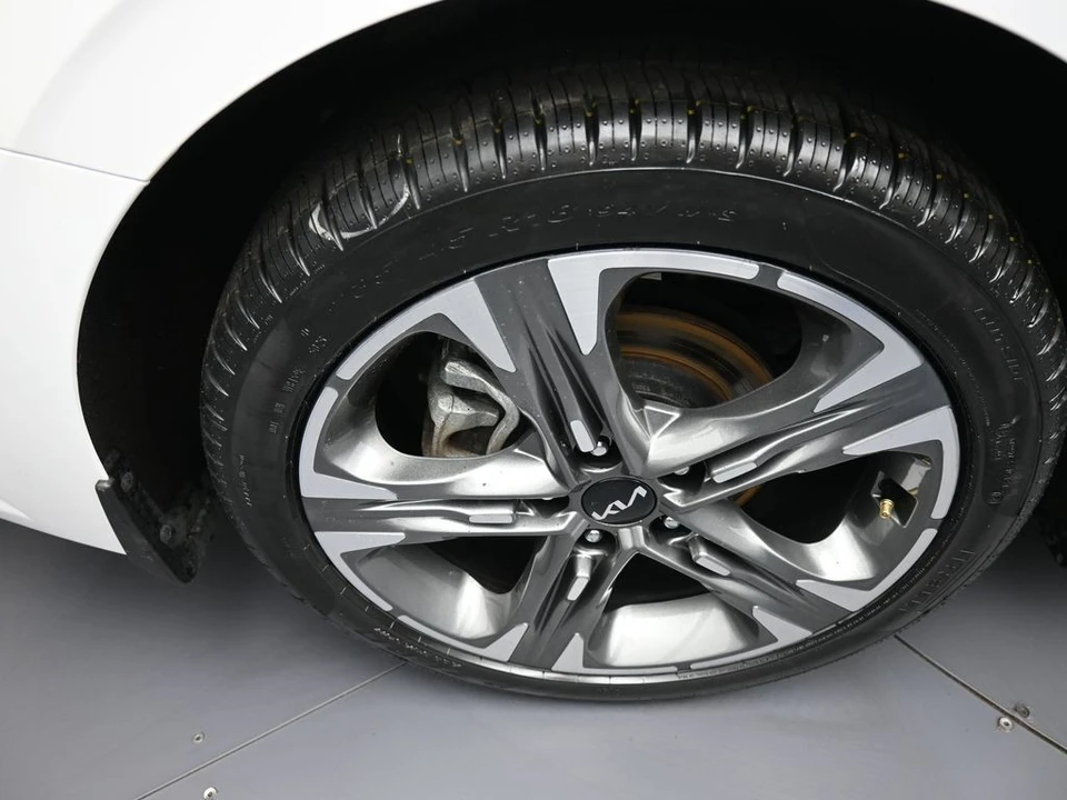 2023 Kia Optima/K5 - Image 13 of 31