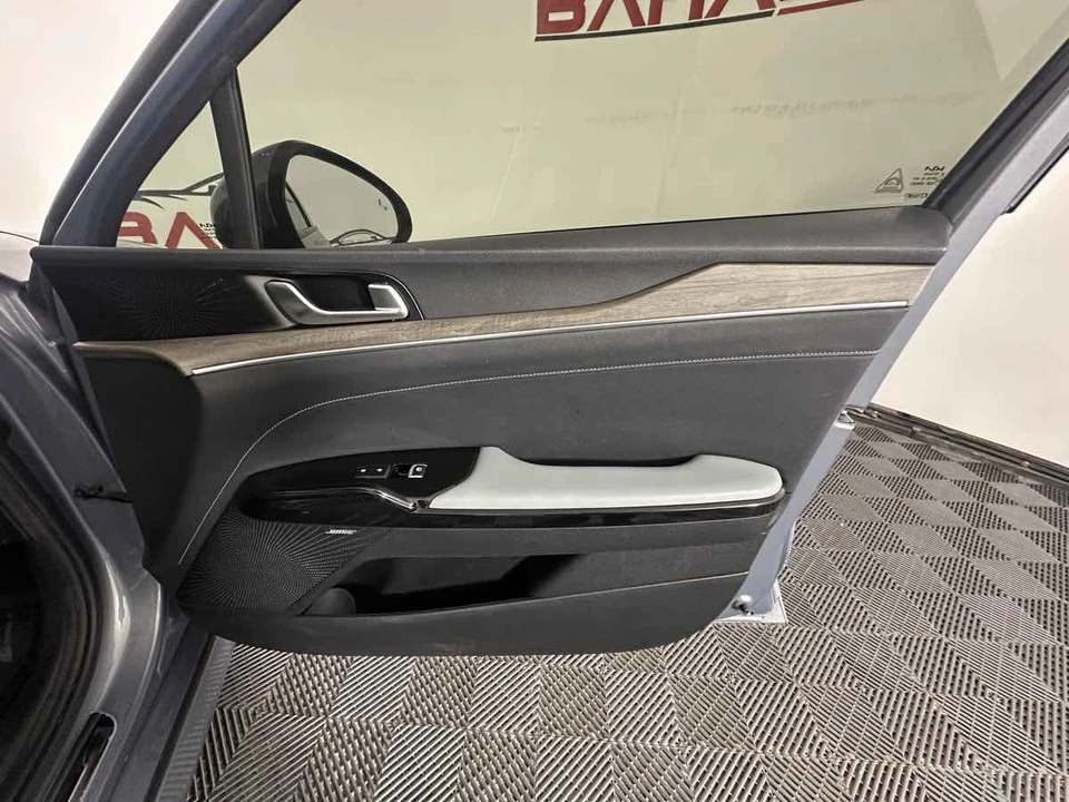 2023 Kia Optima/K5 - Image 17 of 21