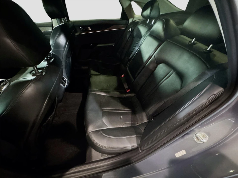 2023 Kia Optima/K5 - Image 19 of 21