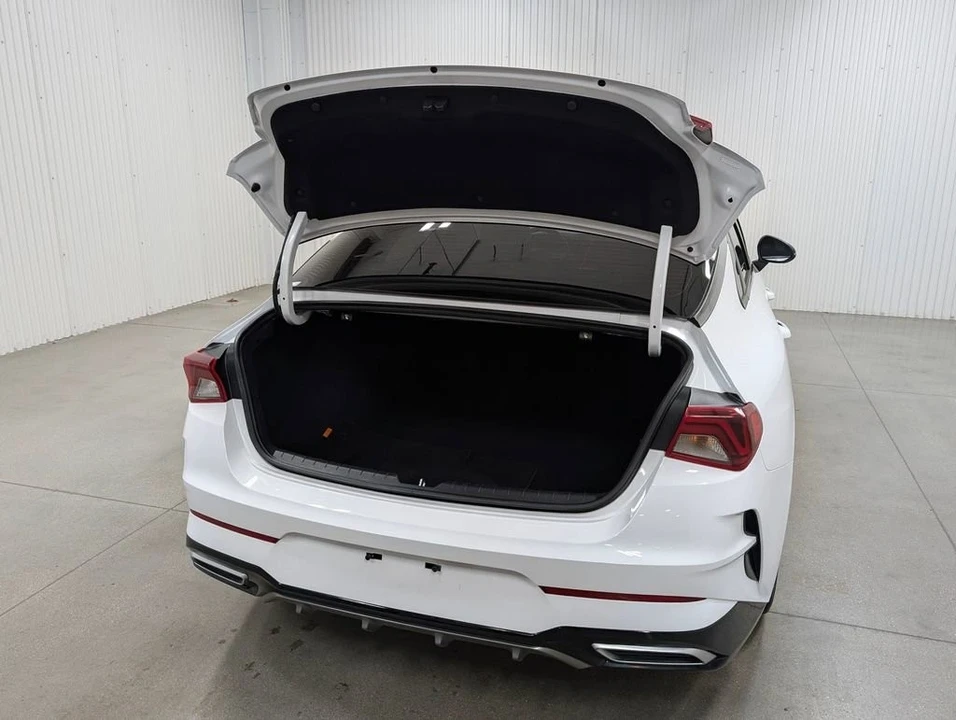 2023 Kia Optima/K5 - Image 7 of 10
