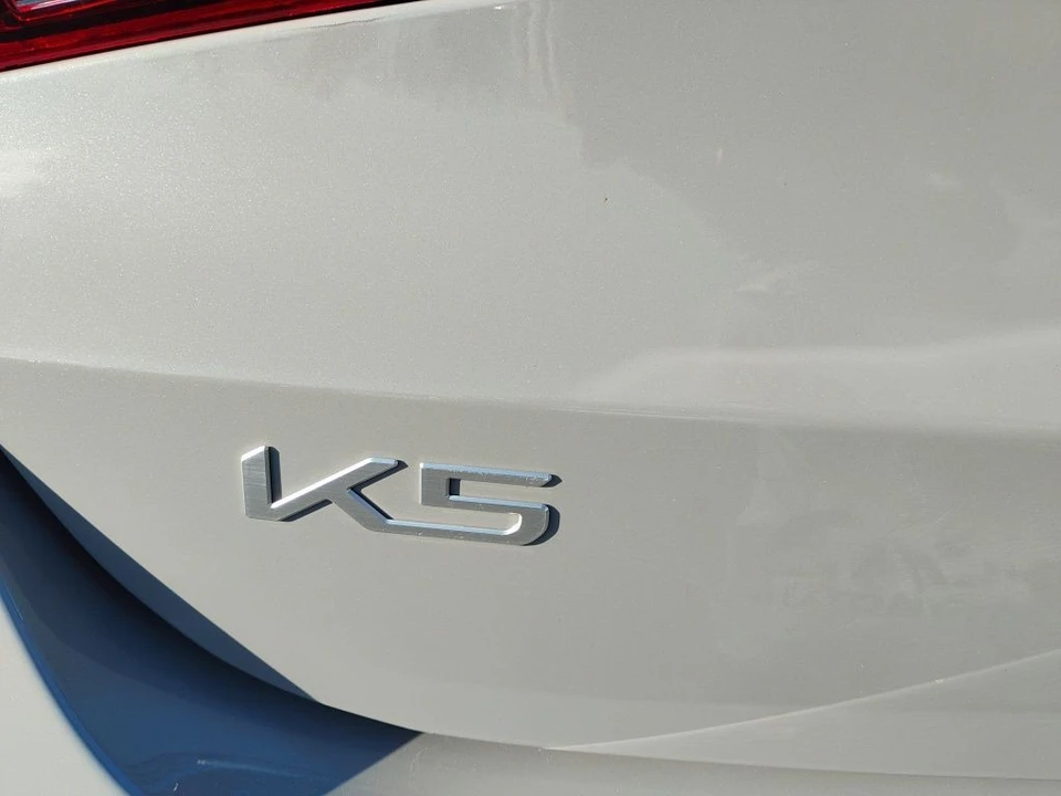 2023 Kia Optima/K5 - Image 10 of 21