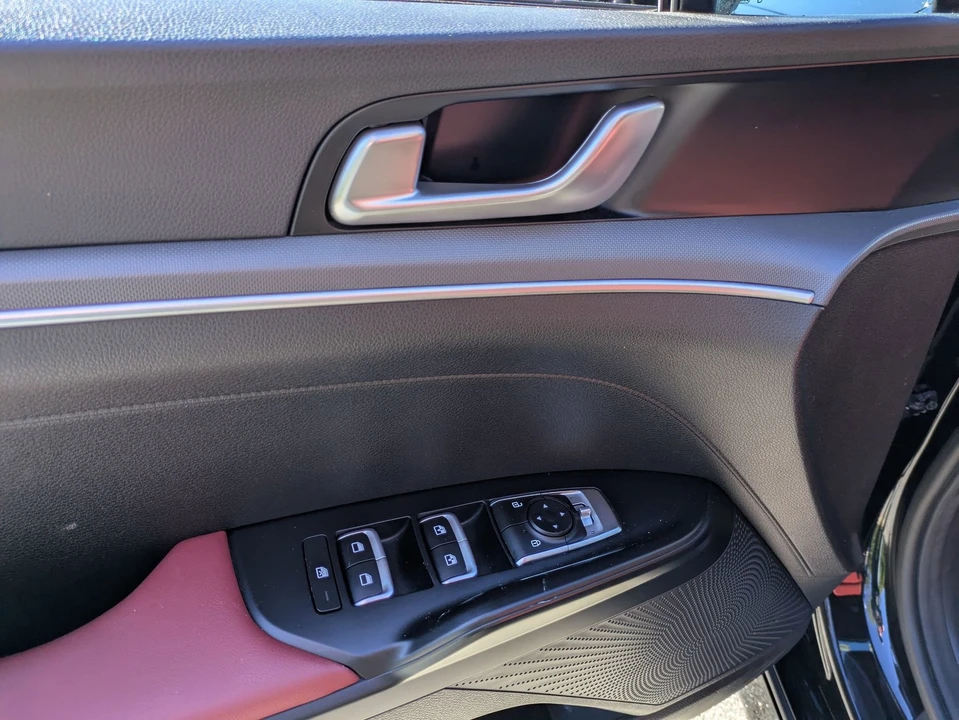 2023 Kia Optima/K5 - Image 16 of 21