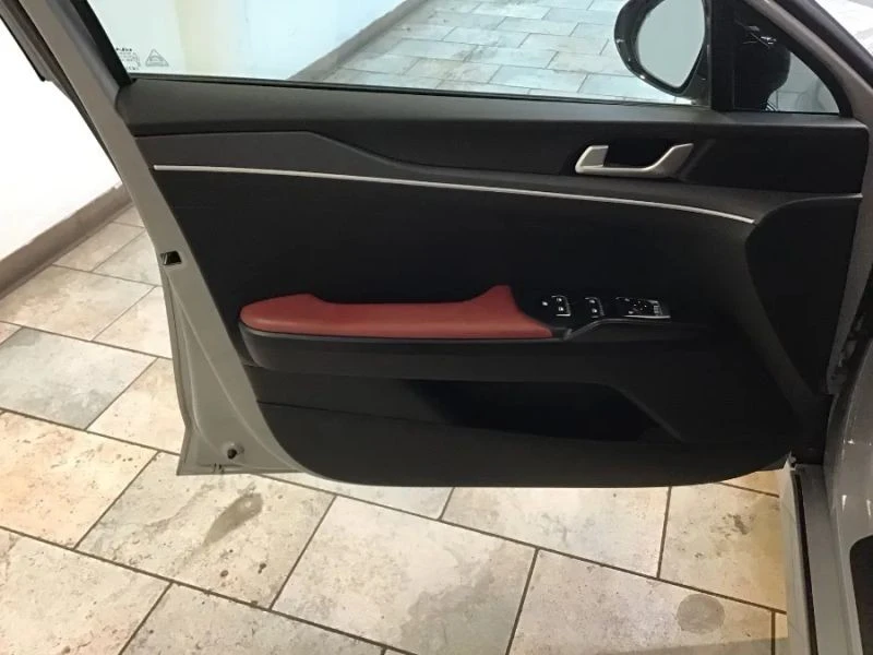 2023 Kia Optima/K5 - Image 8 of 12