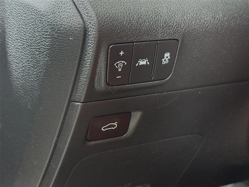 2023 Kia Optima/K5 - Image 8 of 14