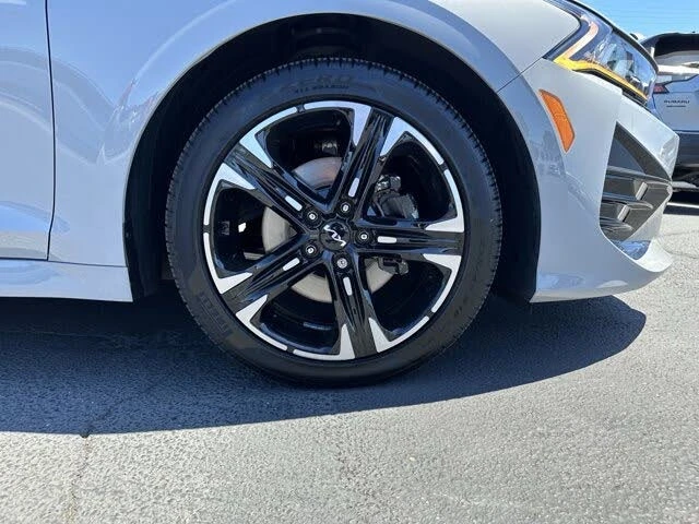 2023 Kia Optima/K5 - Image 4 of 16