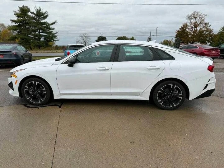 2023 Kia Optima/K5 - Image 3 of 9