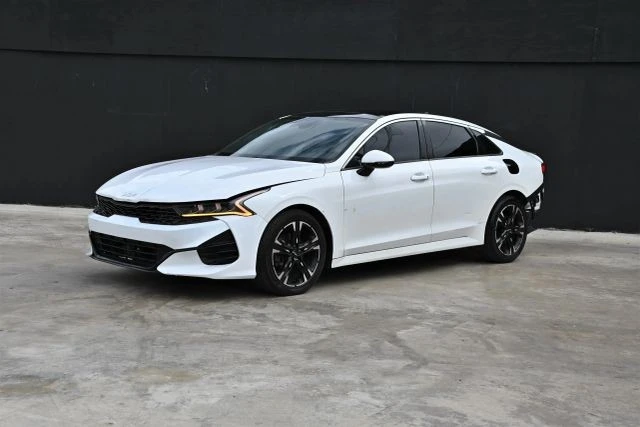 2023 Kia Optima/K5 - Image 2 of 21