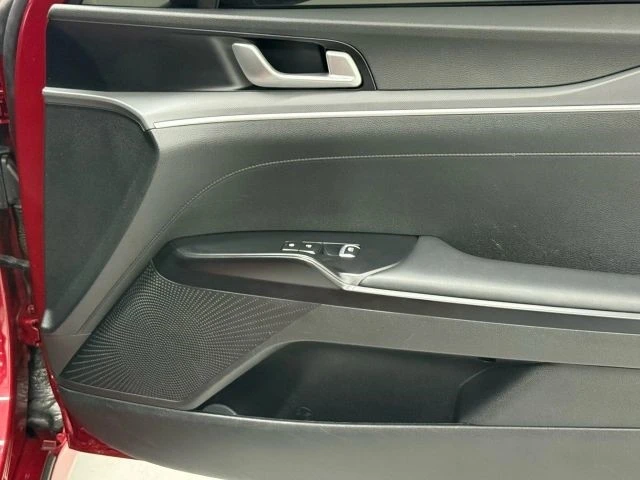 2023 Kia Optima/K5 - Image 19 of 21
