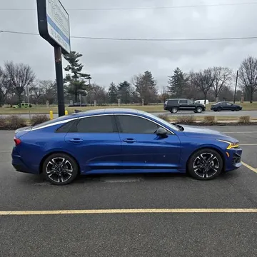 2023 Kia K5 GT-Line Sedan 4D