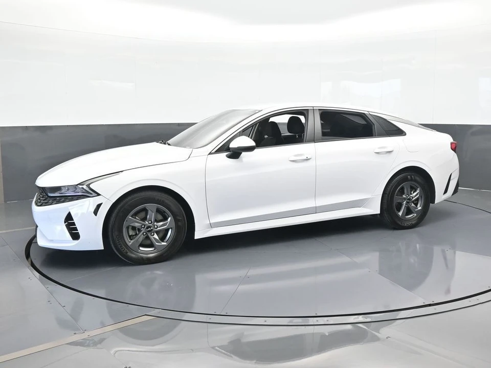 2023 Kia Optima/K5 - Image 2 of 12
