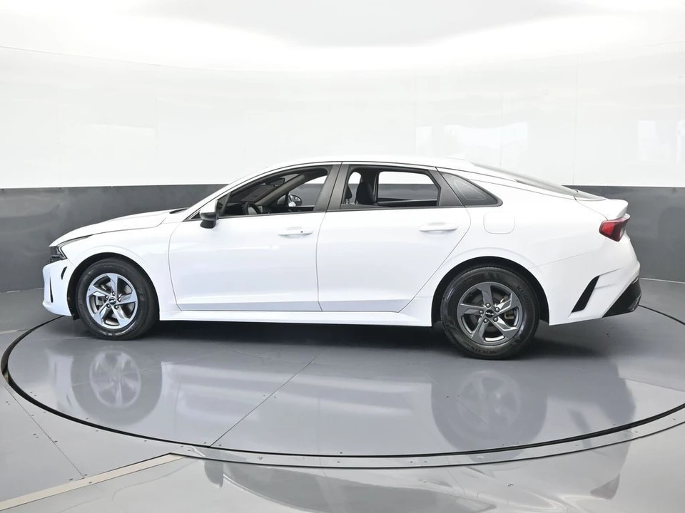 2023 Kia Optima/K5 - Image 3 of 12
