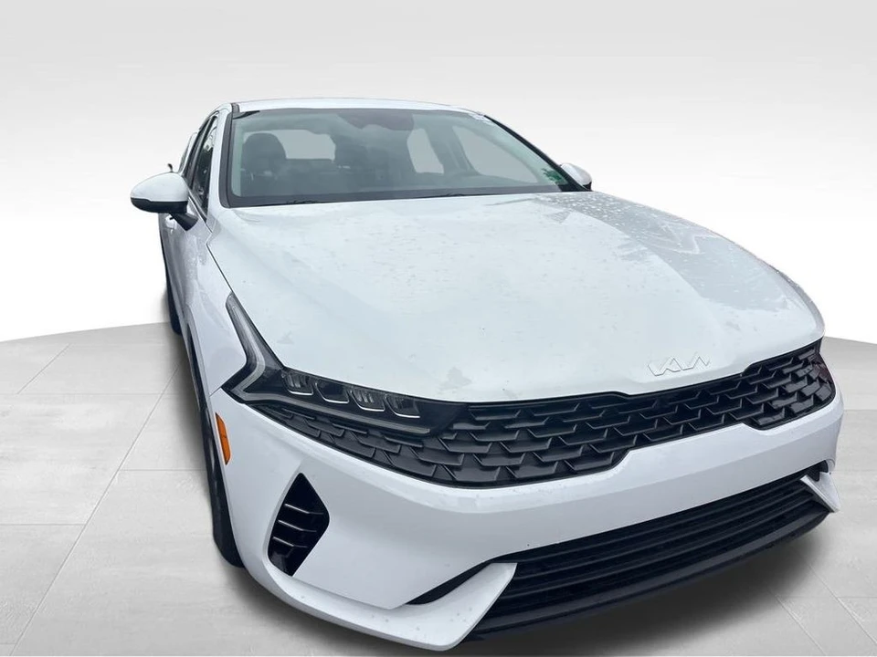 2023 Kia Optima/K5 - Image 11 of 12