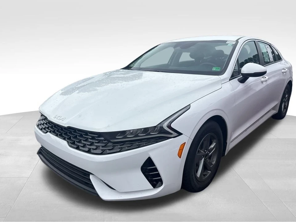2023 Kia Optima/K5 - Image 2 of 12