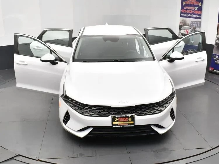 2023 Kia Optima/K5 - Image 10 of 12