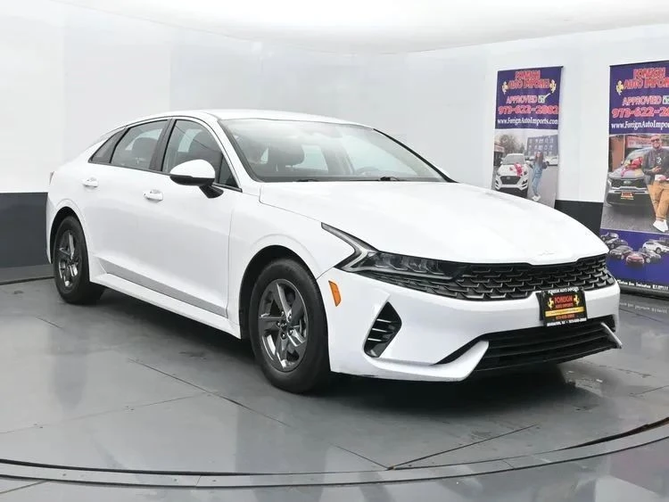 2023 Kia Optima/K5 - Image 2 of 12