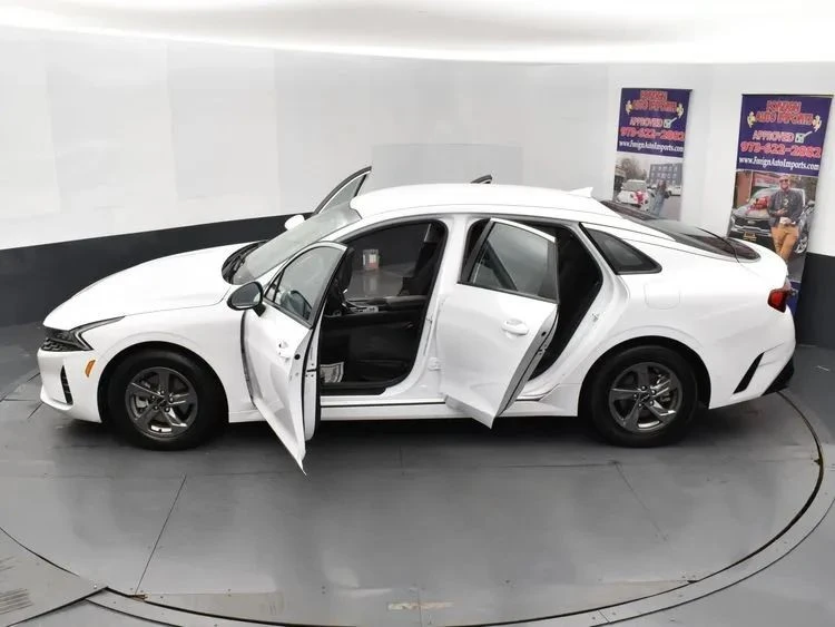 2023 Kia Optima/K5 - Image 7 of 12