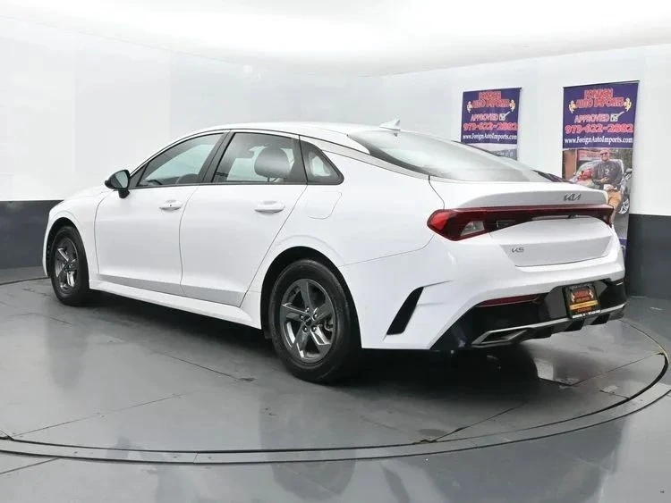 2023 Kia Optima/K5 - Image 9 of 12