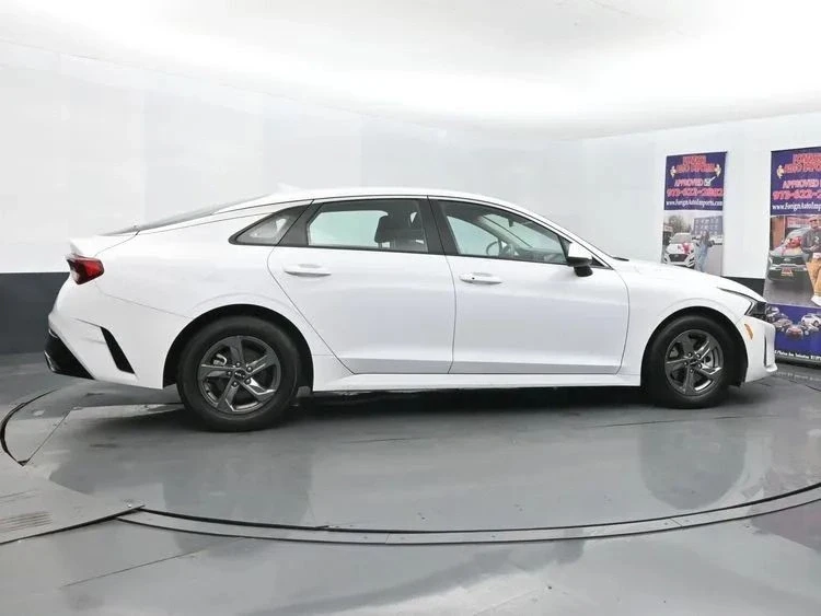 2023 Kia Optima/K5 - Image 4 of 12