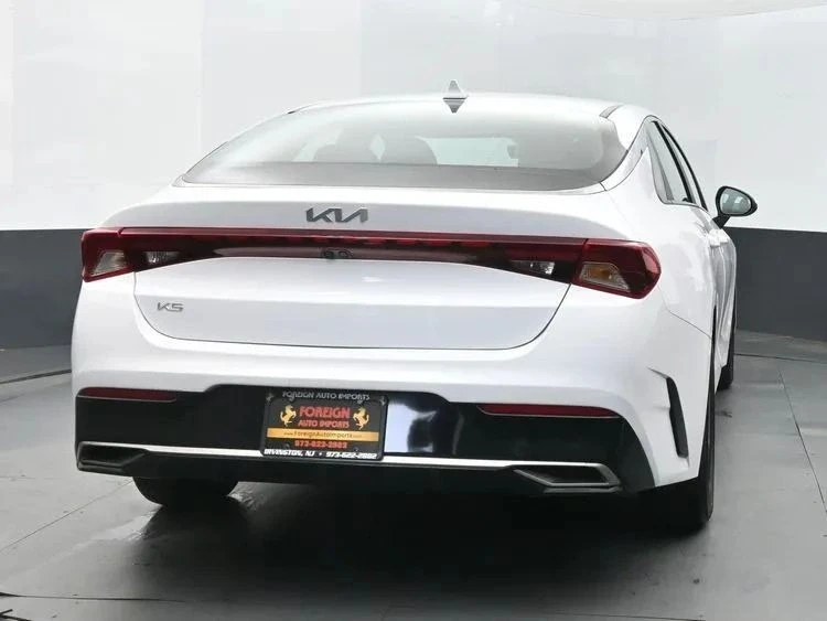 2023 Kia Optima/K5 - Image 8 of 12