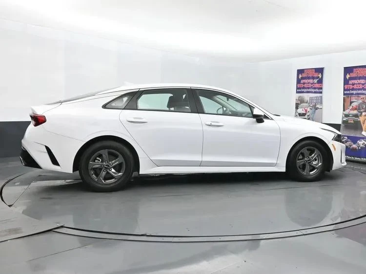 2023 Kia Optima/K5 - Image 4 of 12