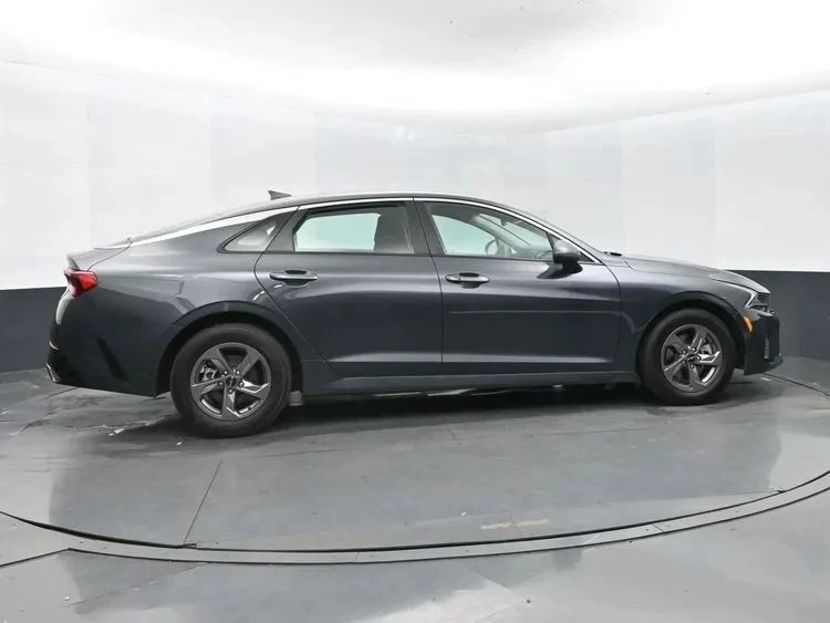 2023 Kia Optima/K5 - Image 4 of 12