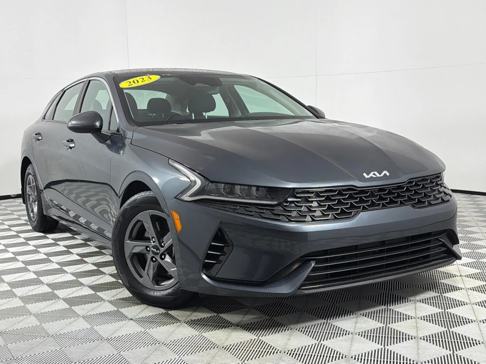 2023 Kia Optima/K5 - Image 2 of 21