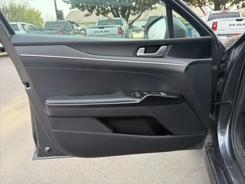 2023 Kia Optima/K5 - Image 15 of 20