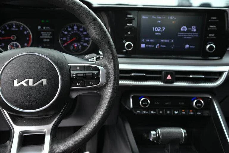 2023 Kia Optima/K5 - Image 12 of 12