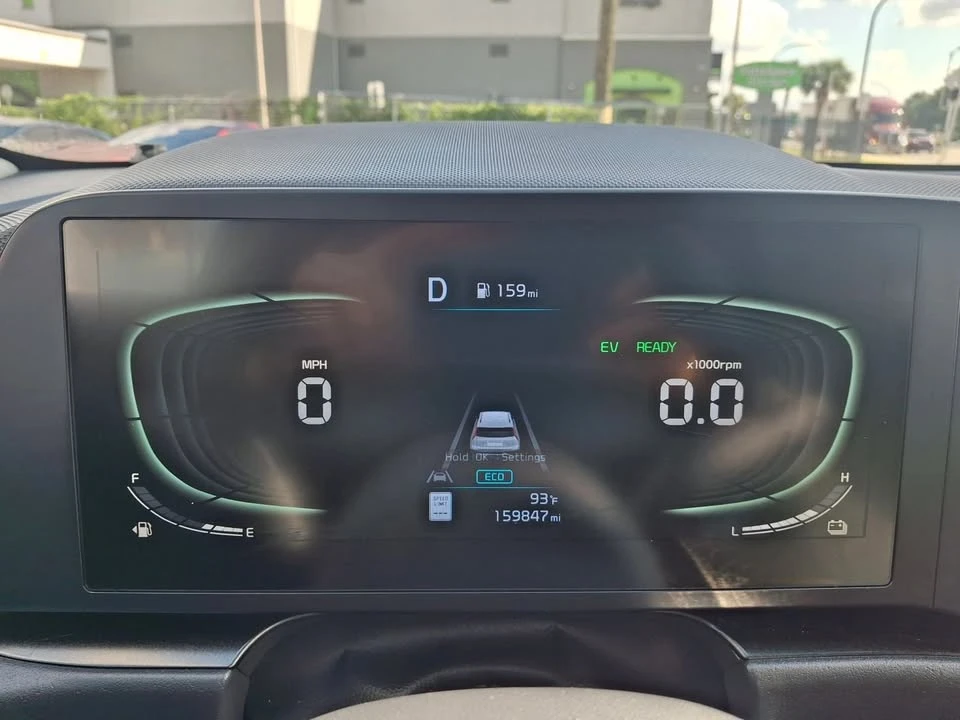 2023 Kia Niro - Image 7 of 9