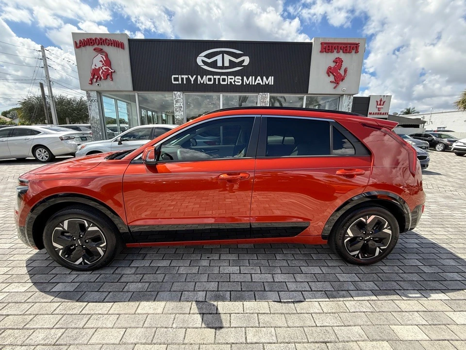 2023 Kia Niro - Image 5 of 21