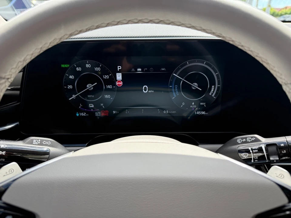 2023 Kia Niro - Image 18 of 21