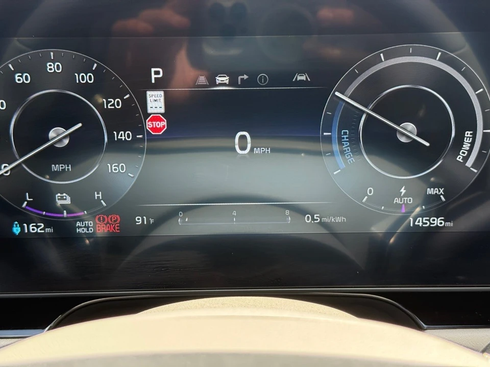 2023 Kia Niro - Image 19 of 21