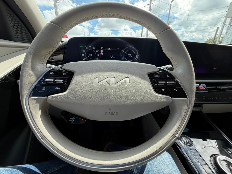2023 Kia Niro - Image 13 of 21