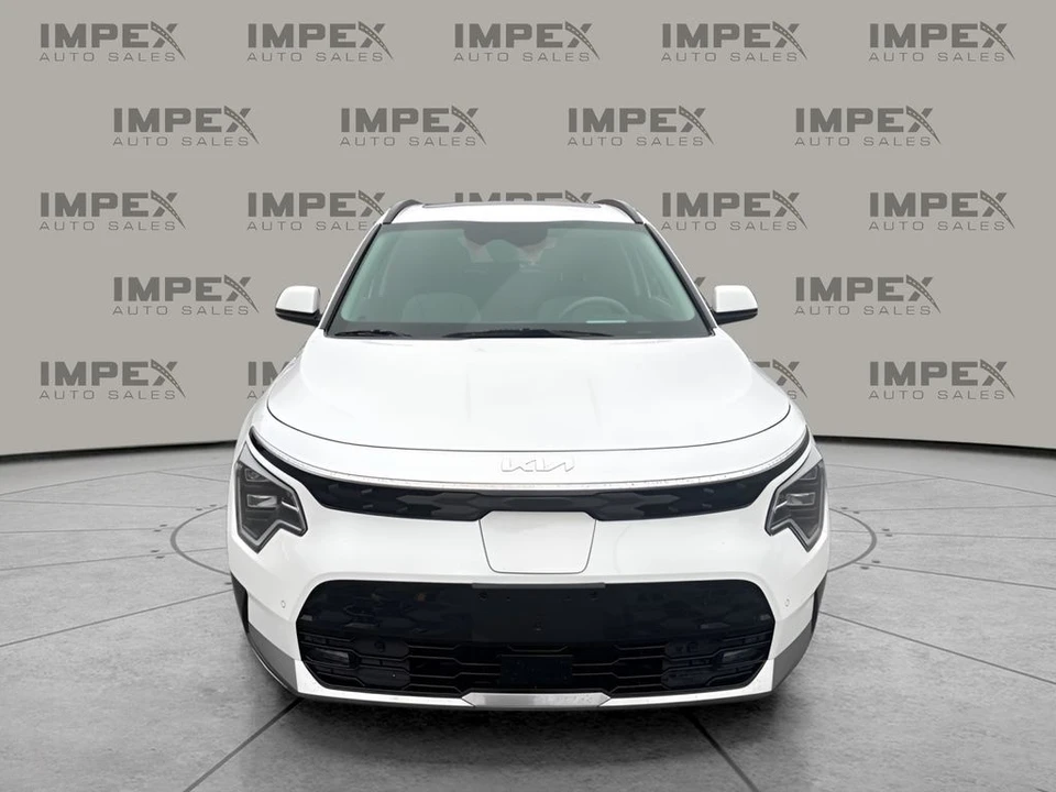 2023 Kia Niro - Image 8 of 12