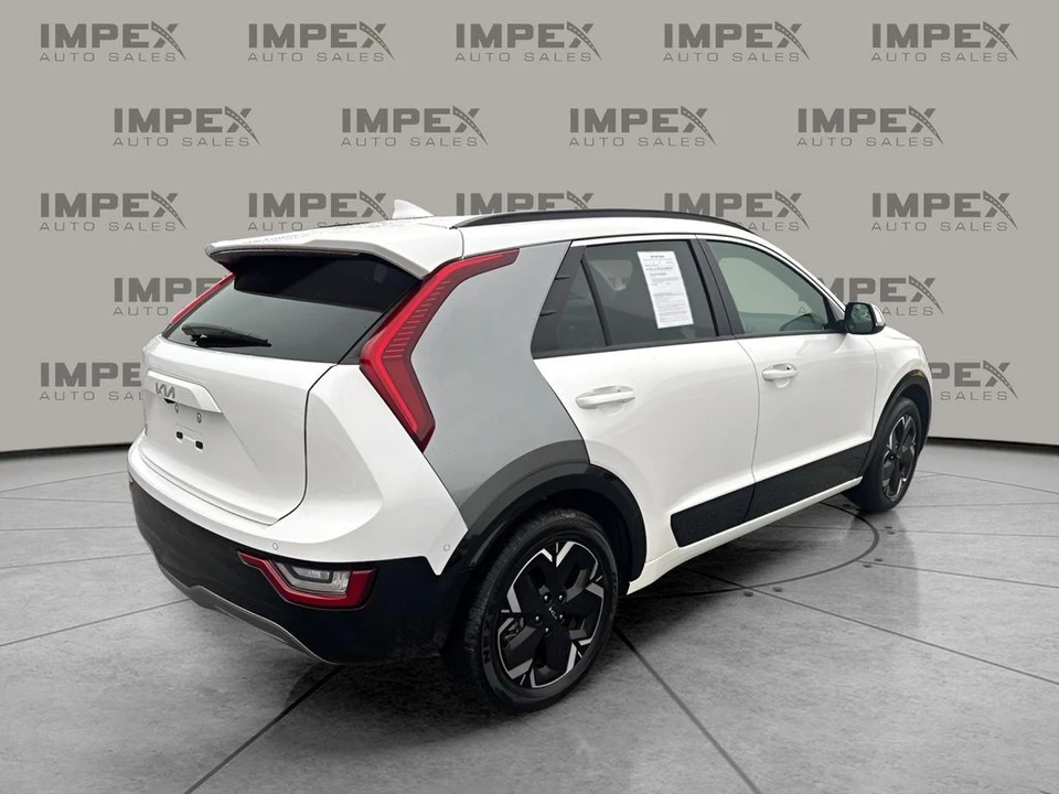 2023 Kia Niro - Image 5 of 12