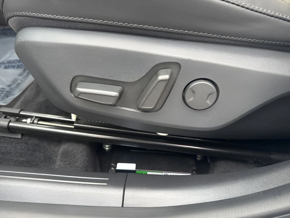 2023 Kia Niro - Image 10 of 12