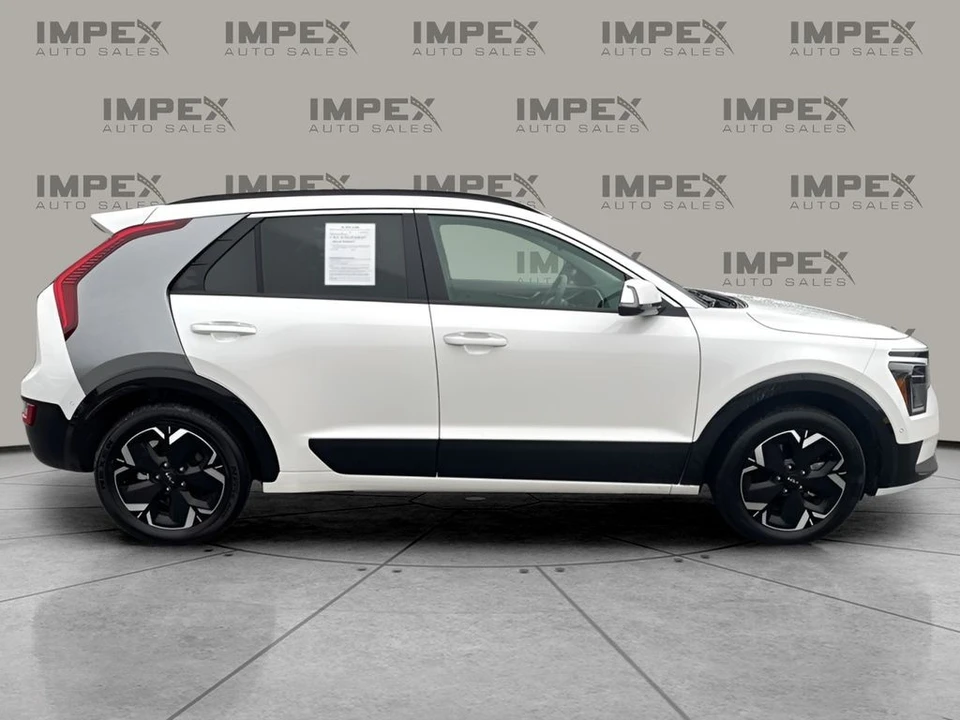 2023 Kia Niro - Image 6 of 12