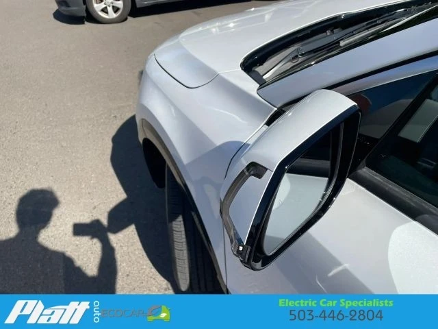 2023 Kia Niro - Image 17 of 21