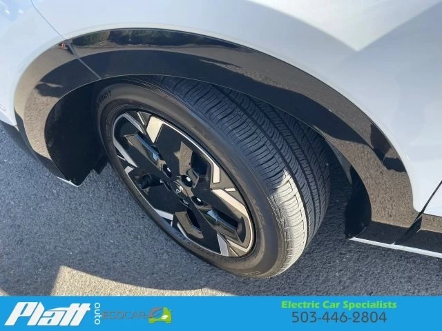 2023 Kia Niro - Image 18 of 21
