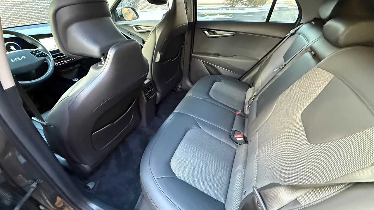 2023 Kia Niro - Image 20 of 21