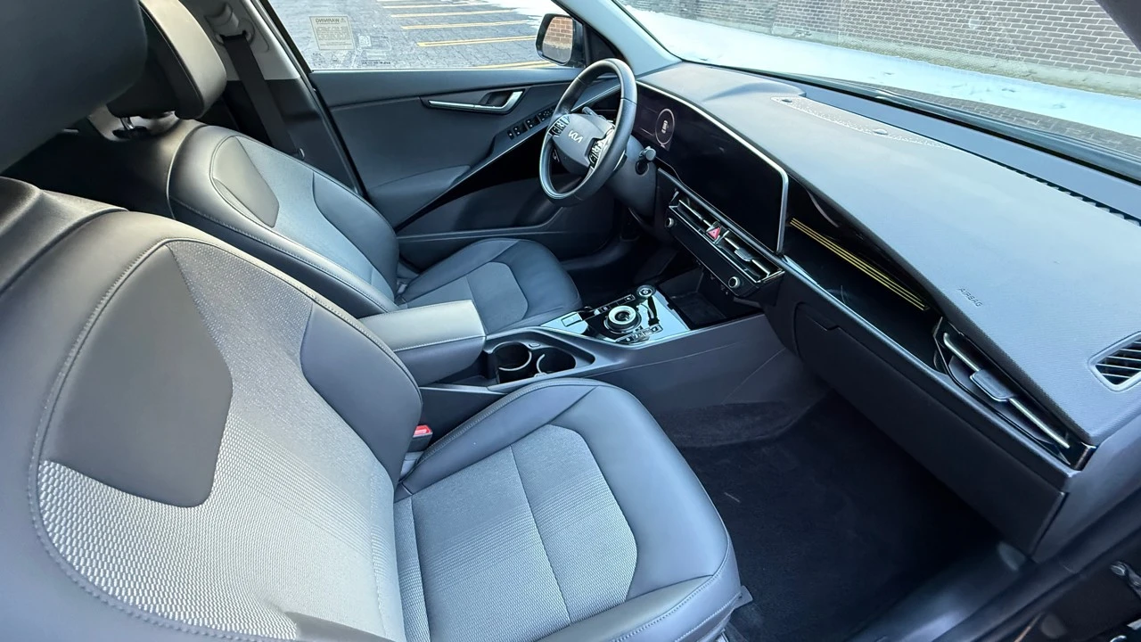 2023 Kia Niro - Image 11 of 21