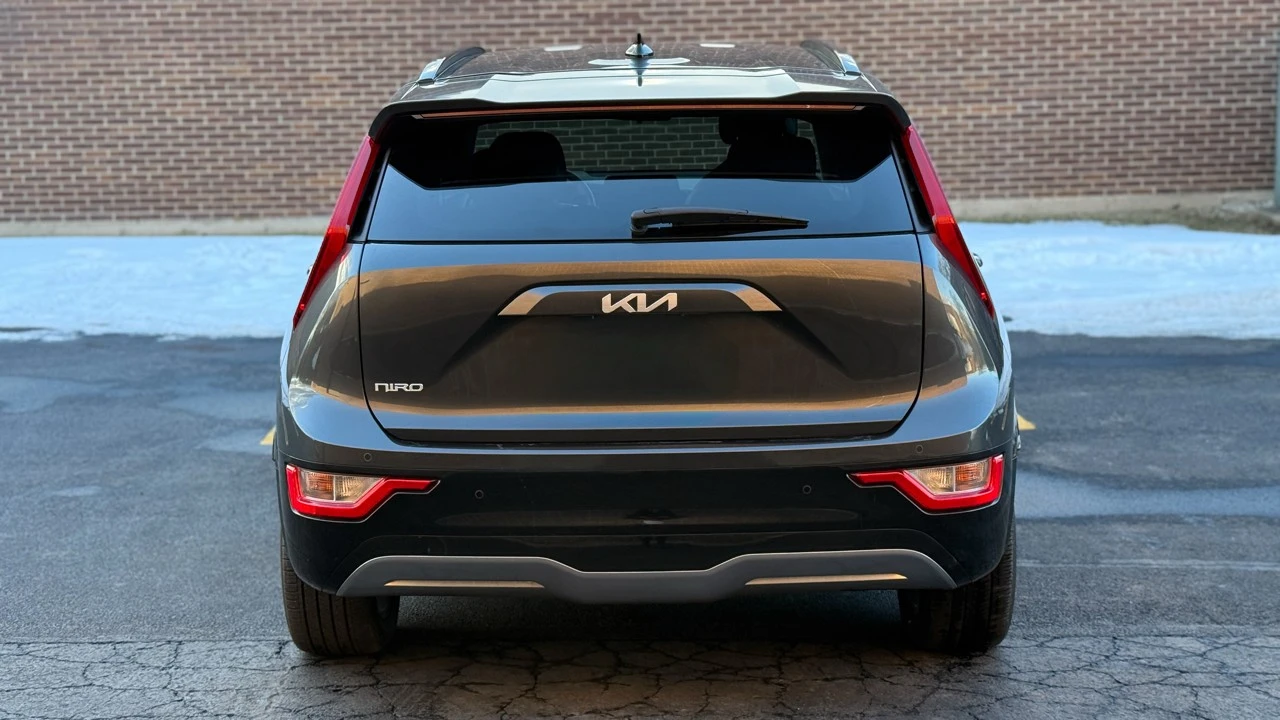 2023 Kia Niro - Image 6 of 21