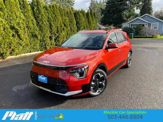 2023 Kia Niro - Image 2 of 12