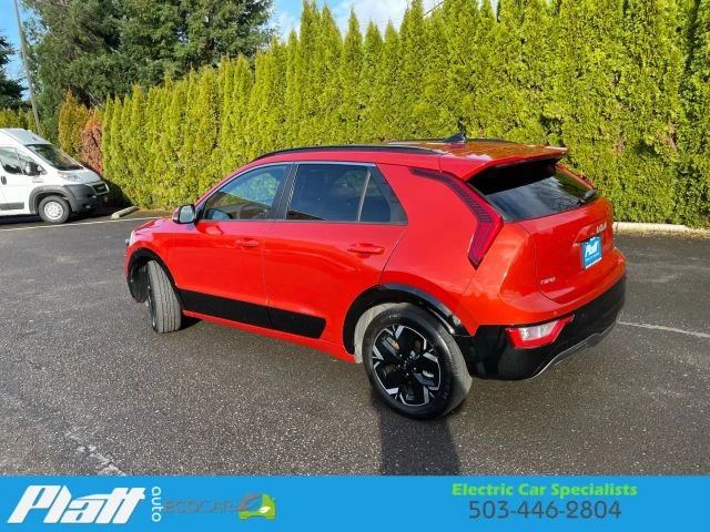 2023 Kia Niro - Image 6 of 12