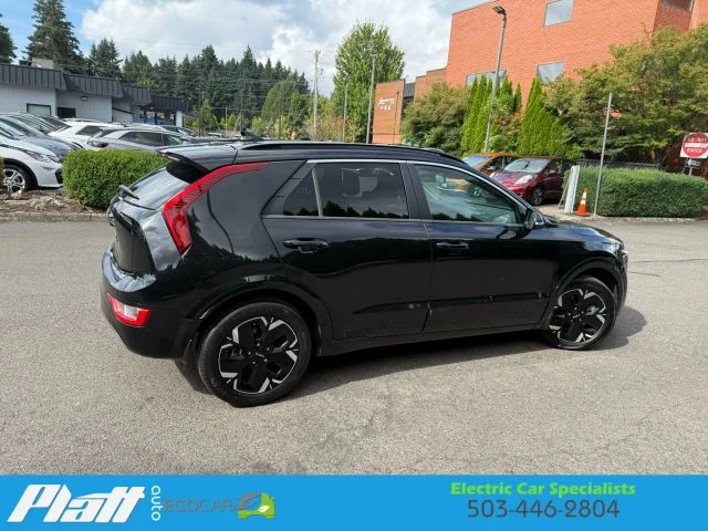 2023 Kia Niro - Image 9 of 12