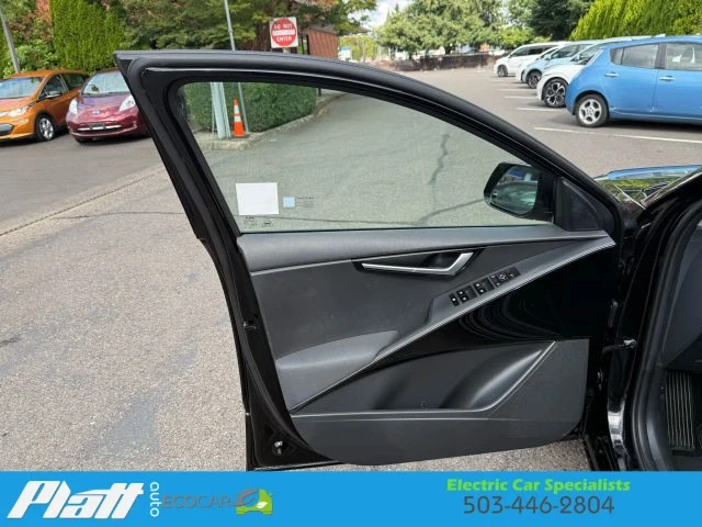 2023 Kia Niro - Image 14 of 21